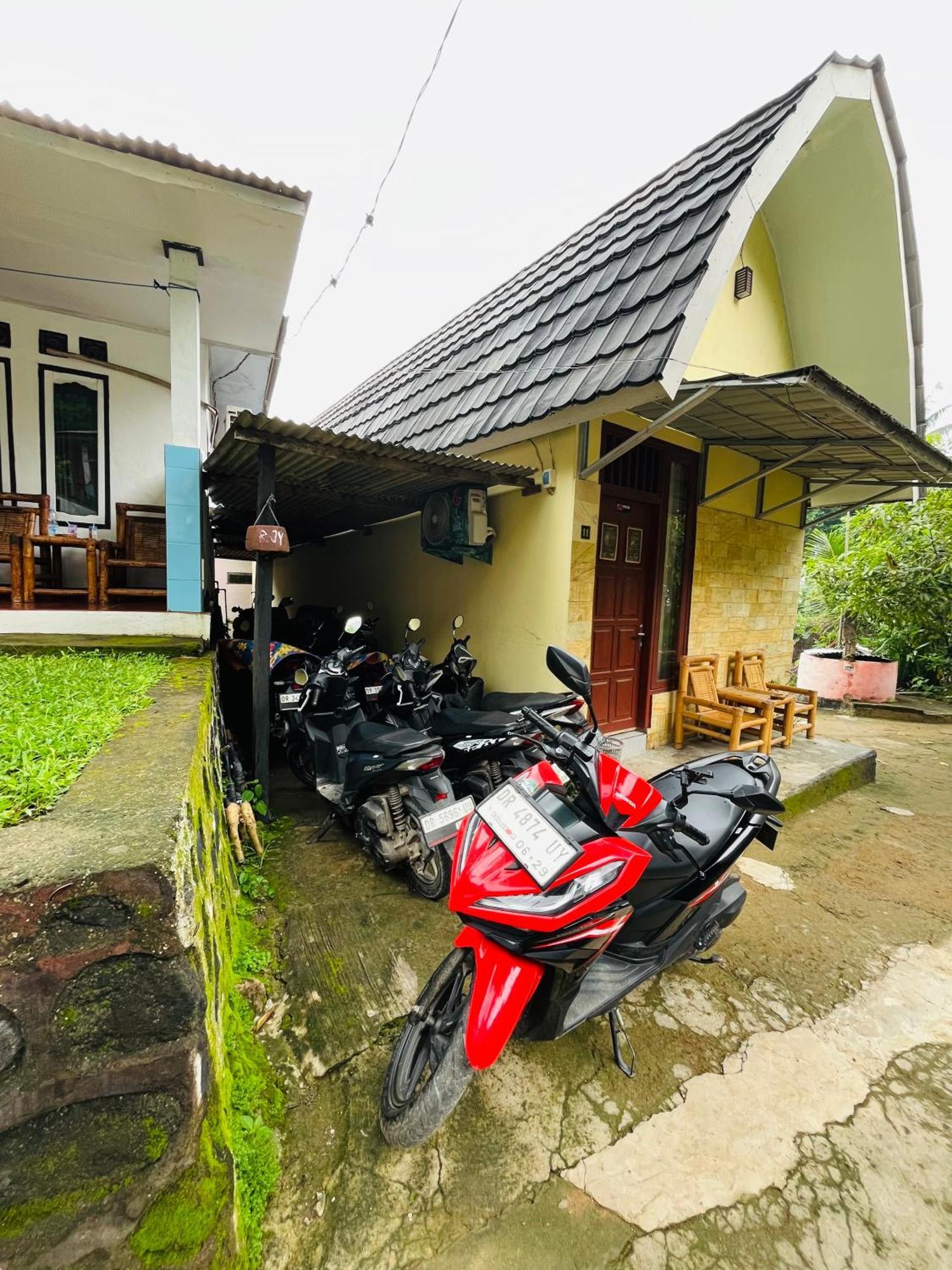 Roy Homestay Kuta Kuta  Extérieur photo